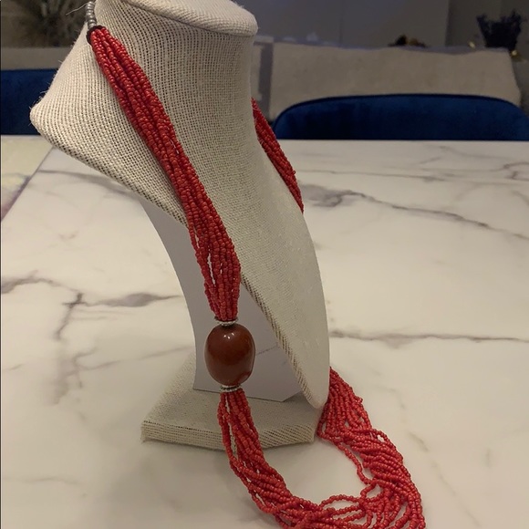 Red beaded necklace - Picture 5 of 5